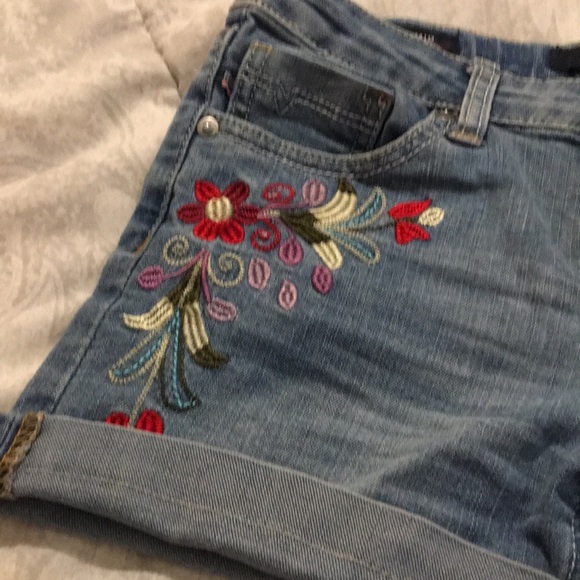 Denim Short - Picture 1 of 4